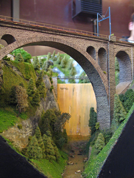 Pau - Canfranc viaduc sur la ligne Pau Canfranc